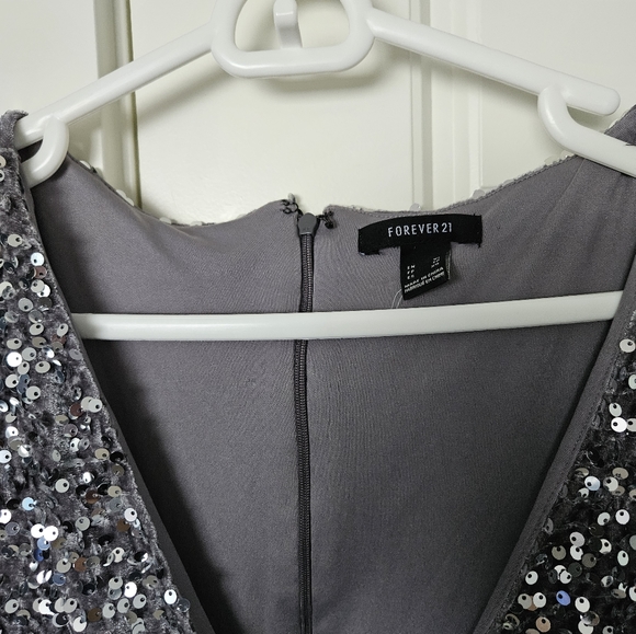 H&M Sequened Midi Dress - Picture 3 of 4